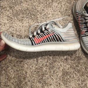 Nike free run fly knit